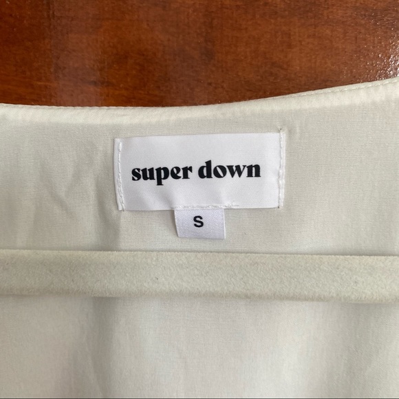 SUPERDOWN Norma Button Up Top Size Small - Picture 9 of 9